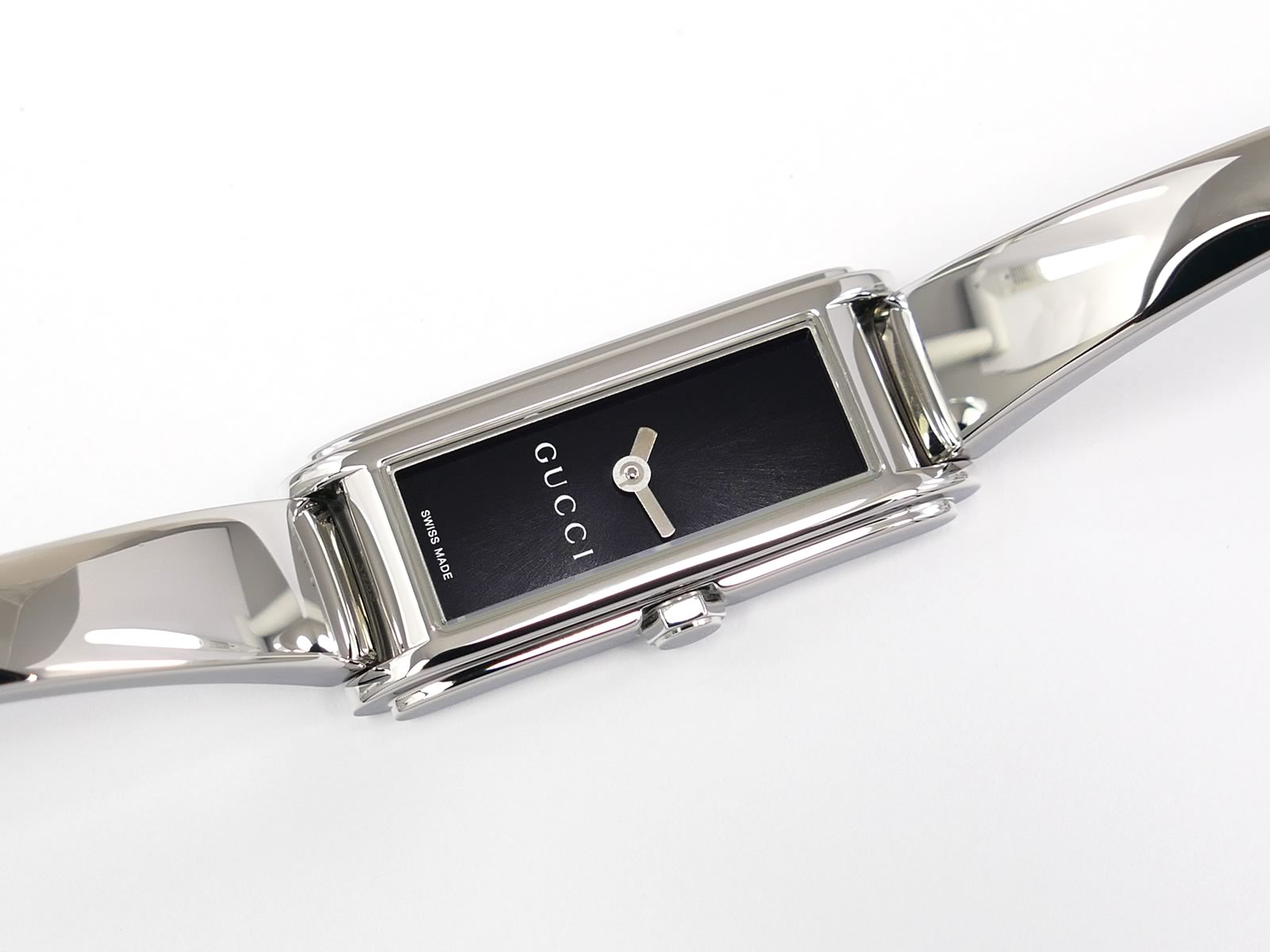Gucci G-Line 109 Black Rectangular Dial on Stainless Steel Bangle YA109522