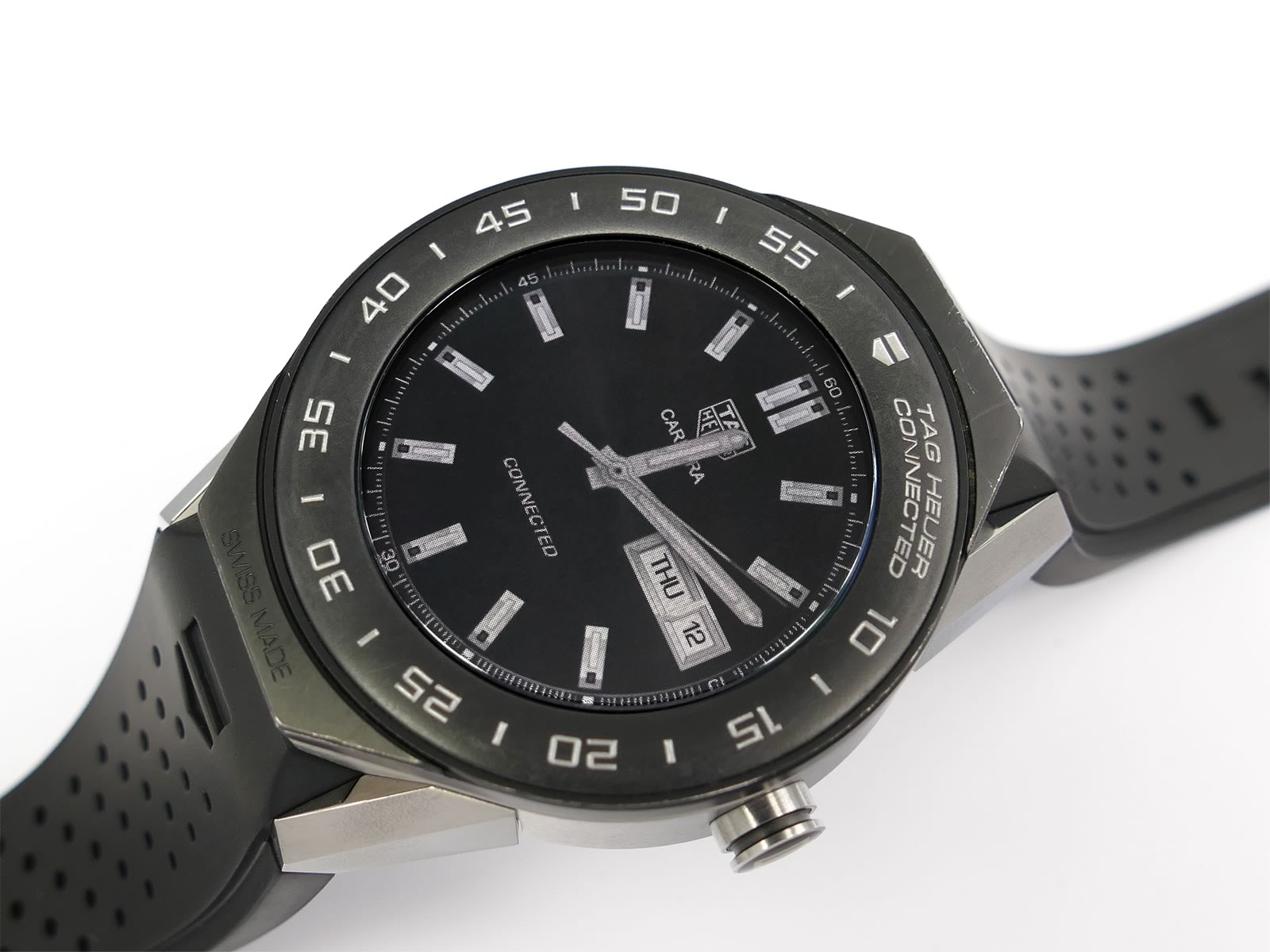 TAG Heuer Connected Modular 41 Titanium SBF818000 with black ceramic bezel