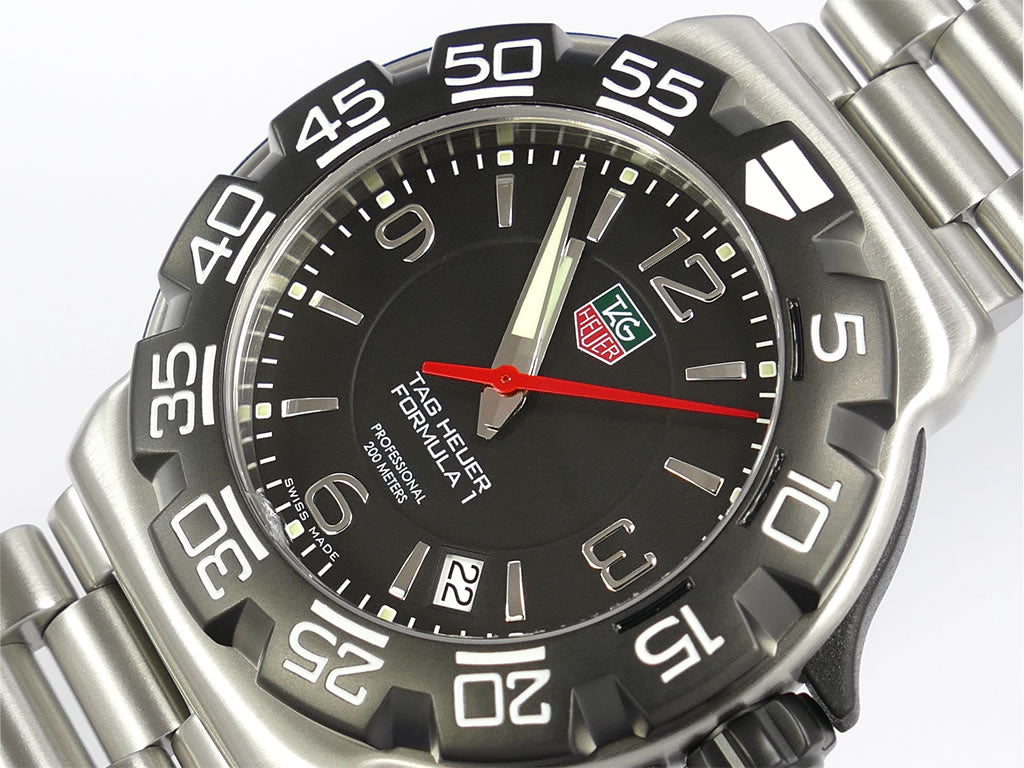 TAG Heuer Formula 1 Black WAC1110.BA0850 dial close up