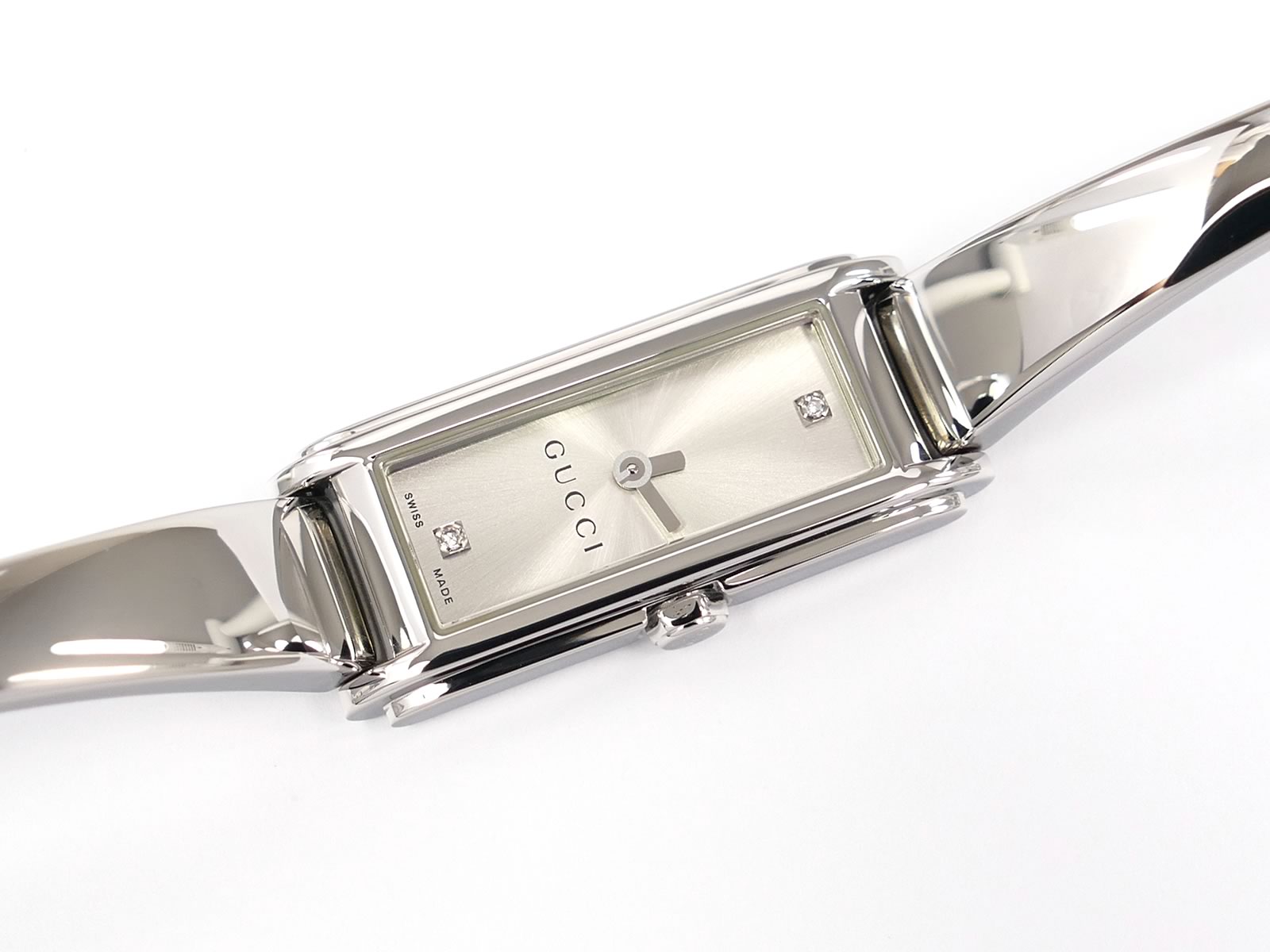 Gucci G-Line 109 Silver Dial with 2 Diamonds YA109519