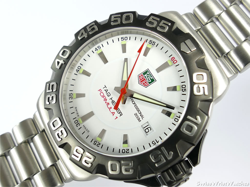 TAG Heuer Formula 1 White WAH1111.BA0850 dial close up