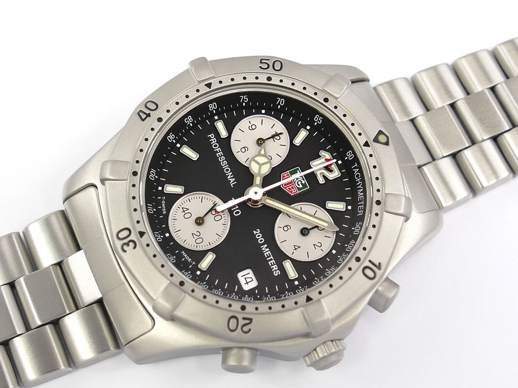 TAG Heuer 2000 Classic Black / Silver Chronograph CK1110 Date