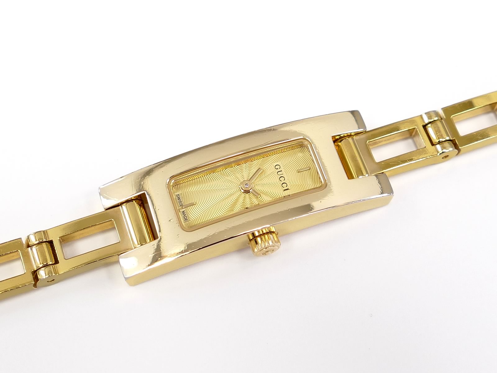 Gucci Champagne Sunburst Rectangular Dial 3900