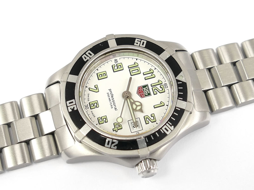 TAG Heuer 2000 White Dial Arabic Numerals WM1311 with date