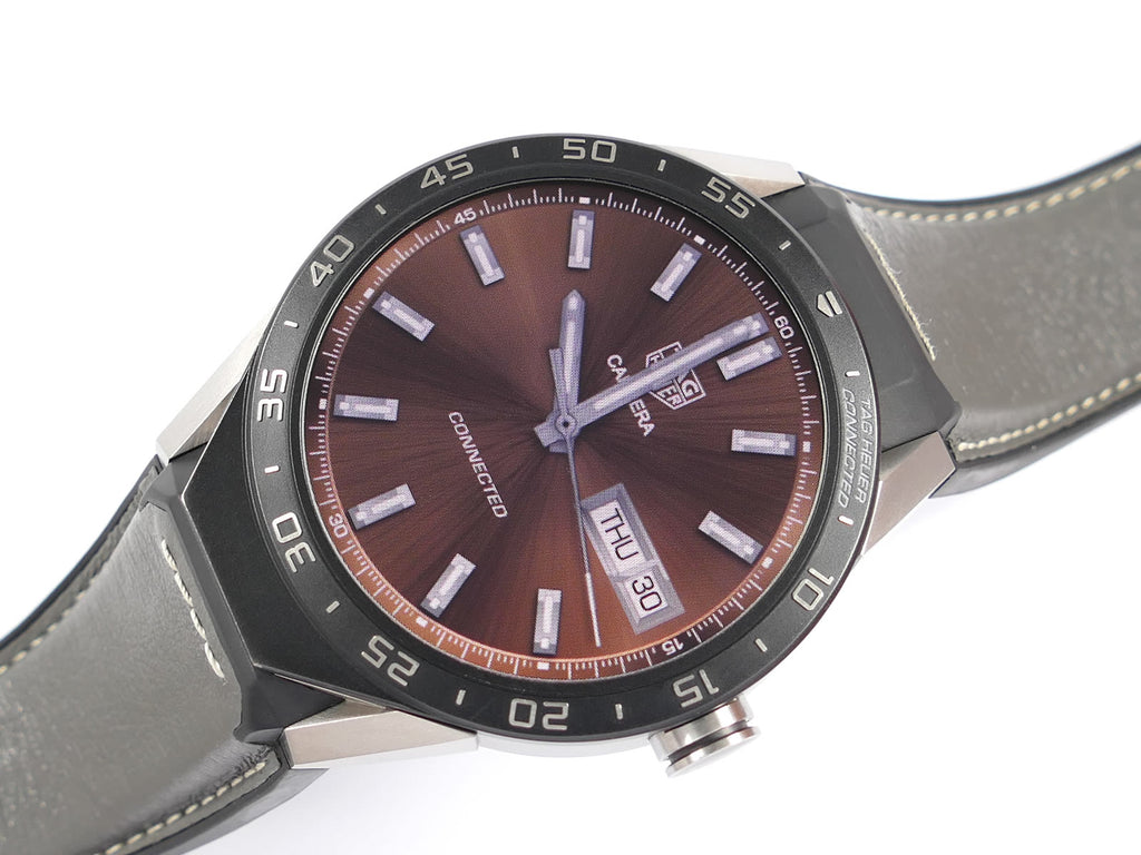 TAG Heuer Connected 46 Titanium on Grey Leather SAR8A80.FT6073 touch screen