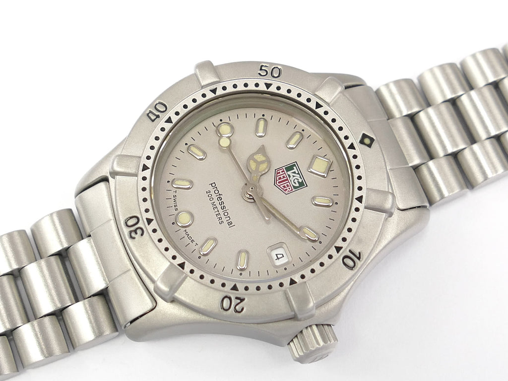 TAG Heuer 2000 Professional Classic Silver / Grey Dial WE1411-R