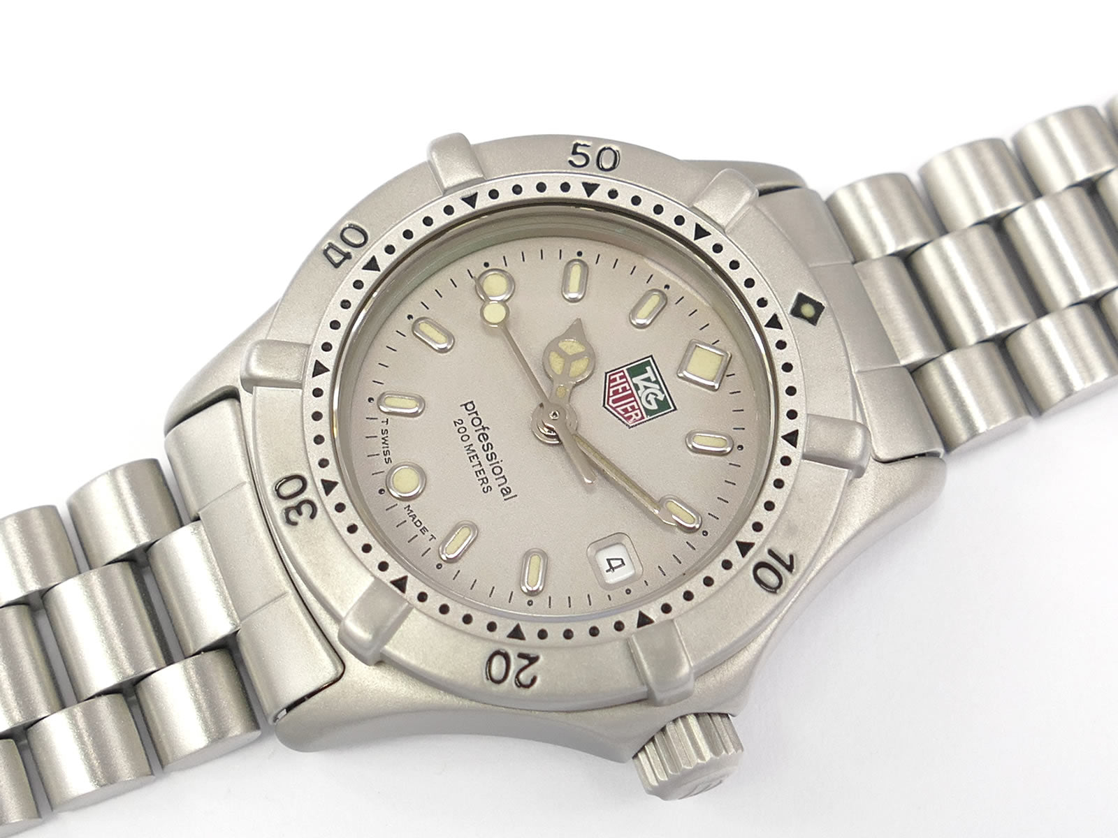 TAG Heuer 2000 Professional Classic Silver / Grey Dial WE1411-R