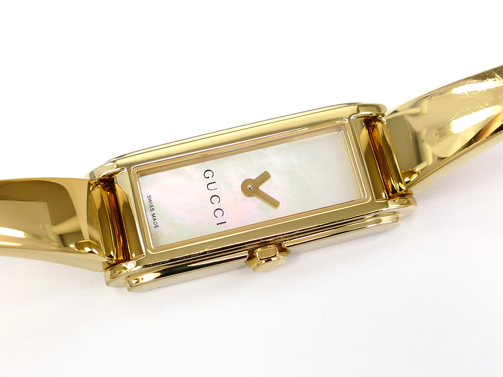 Gucci G-Line 109 White Mother of Pearl Dial YA109525 18k Gold rectangular case