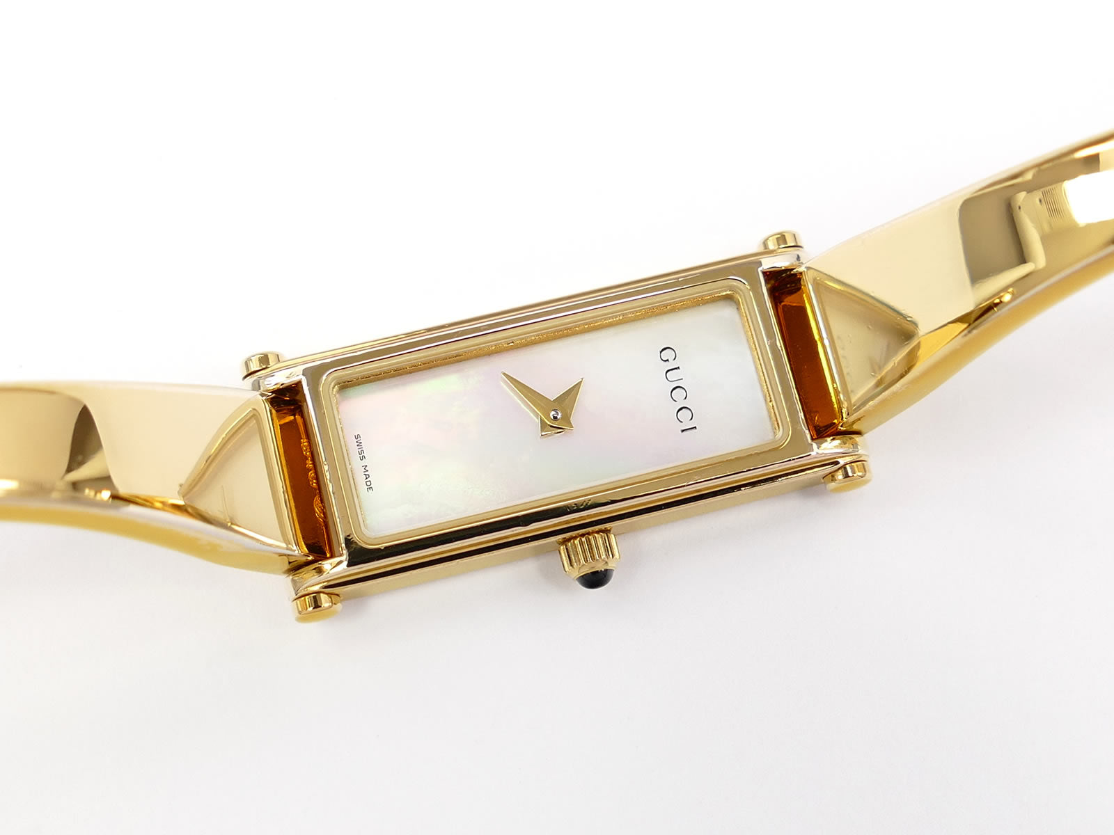 Gucci 1500L Whit dial 18k Yellow Gold Plated