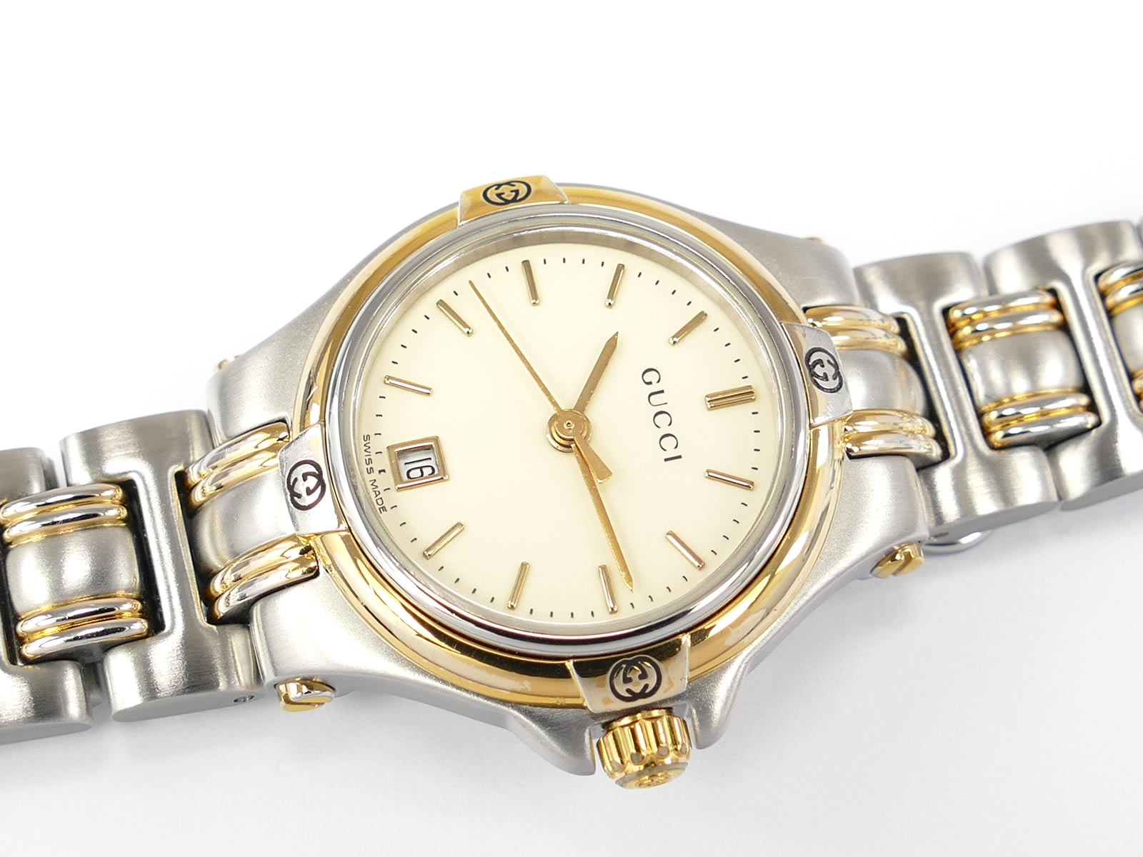 Gucci 9040L Cream Dial with date