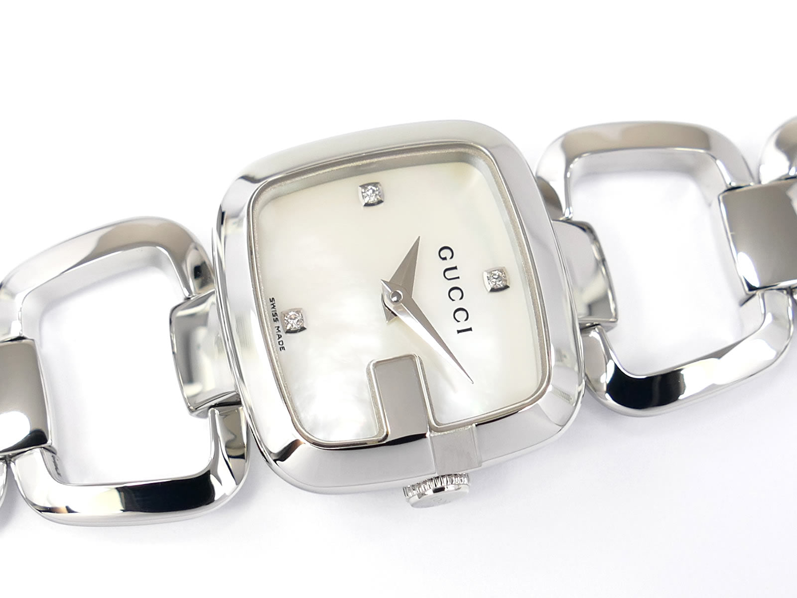 White Mother of Pearl 3 Diamonds Square YA125502 G-Gucci 125.5