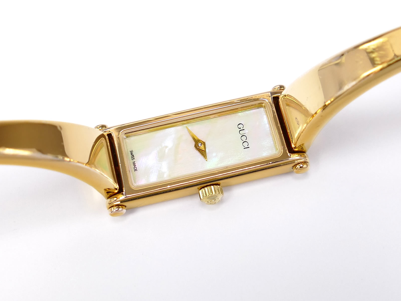 Gucci 1500L White Mother of Pearl 18k Gold Plated
