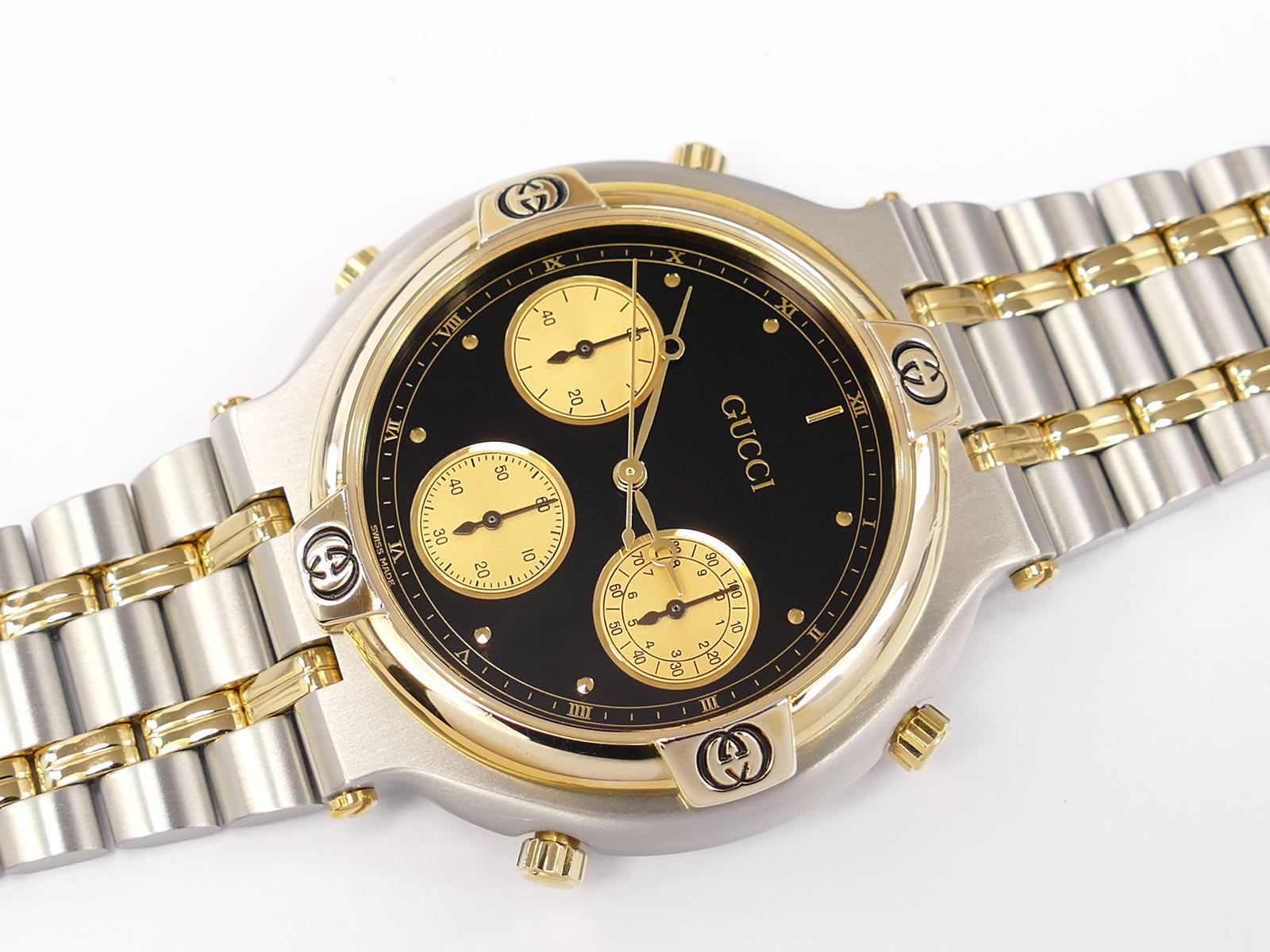 Gucci 9400 18k Gold Plated bezel