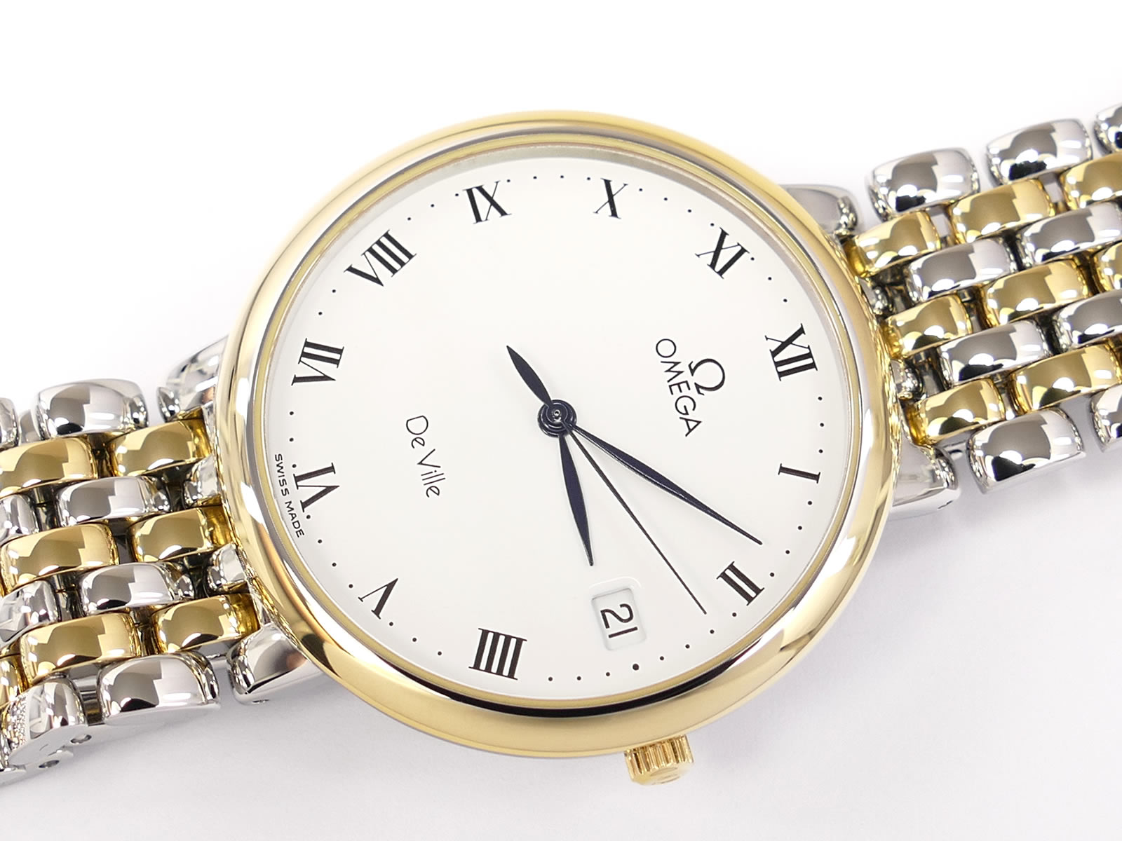 Omega De Ville 7220.23.00 with 18k Gold bezel