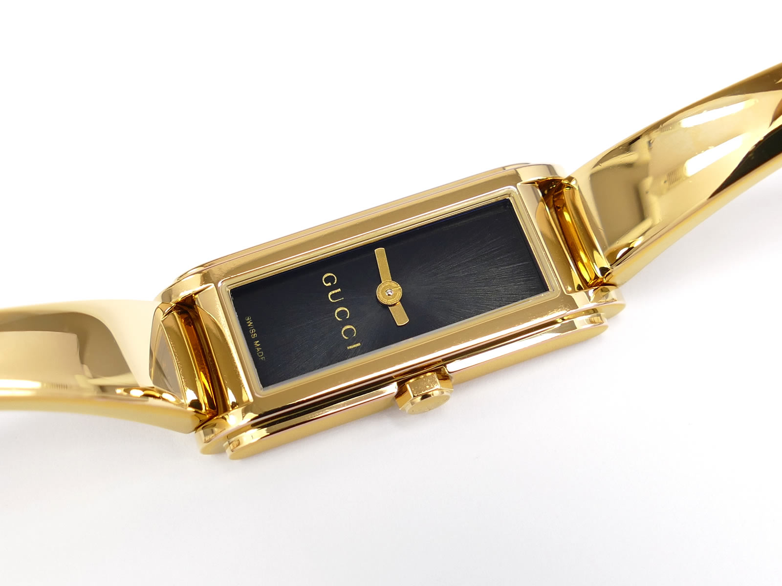 Gucci G-Line 109 Black Sunburst Dial YA109524
