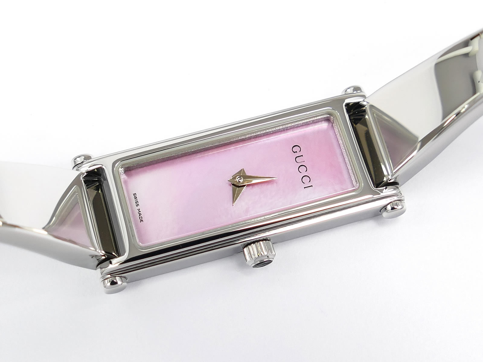 Gucci 1500L Pink Iridescent Rectangular Mother of Pearl Dial