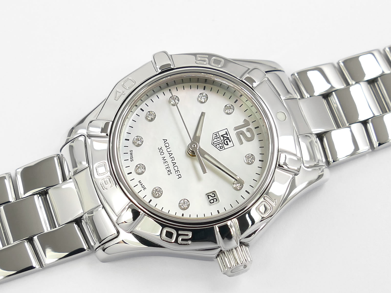 TAG Heuer Aquaracer Lady White Mother of Pearl & 10 Diamond dot dial WAF1415