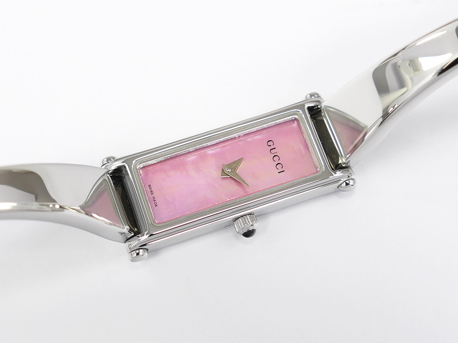 Gucci 1500L Pink Mother of Pearl Rectangular Dial 
