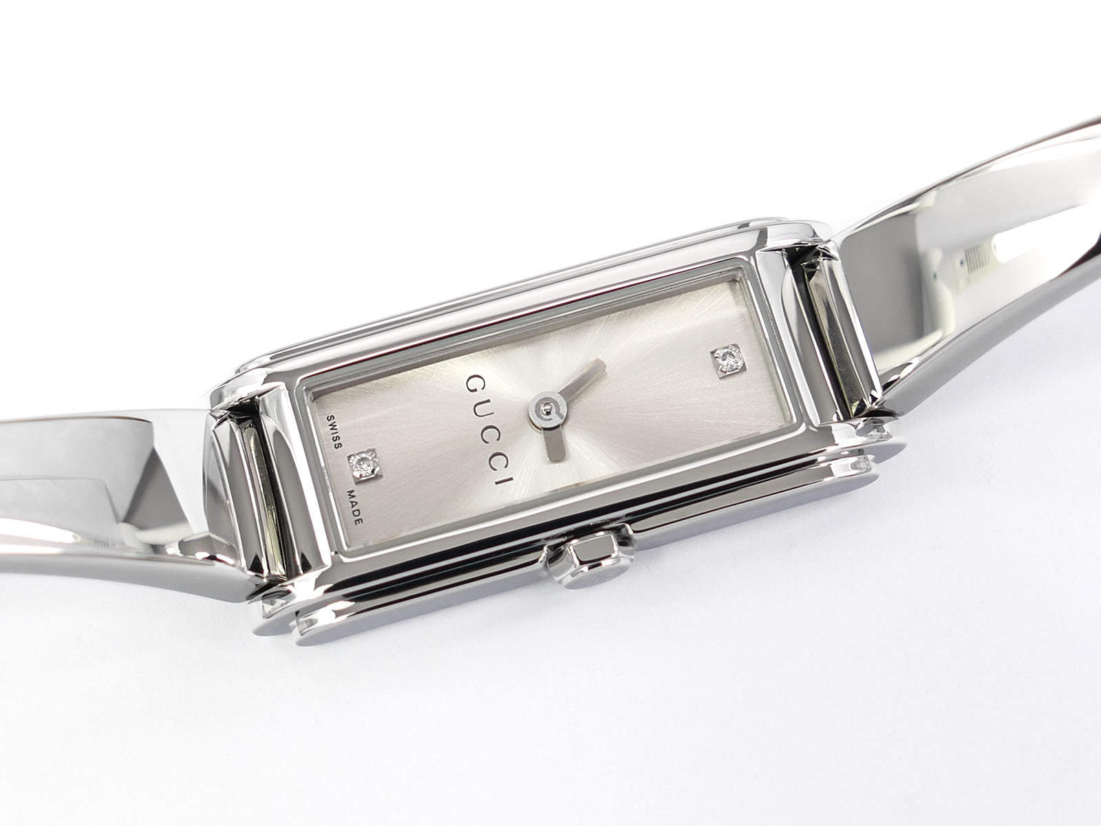 Gucci G-Line 109 Dial set with 2 Diamonds YA109519