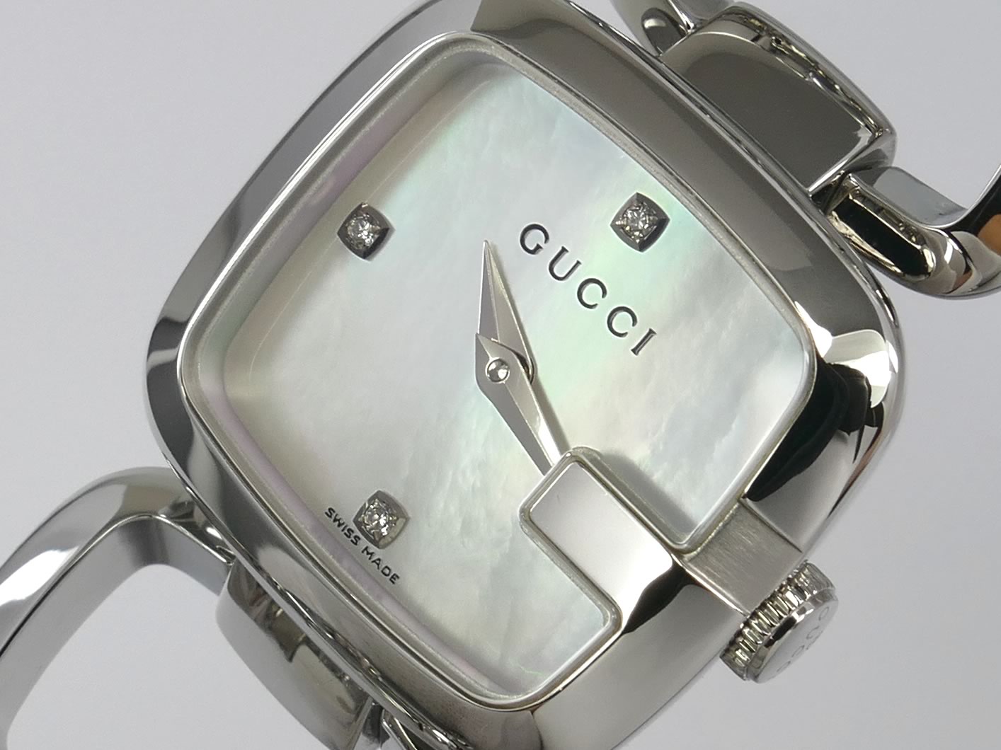 G-Gucci 125.5 YA125502 dial close up