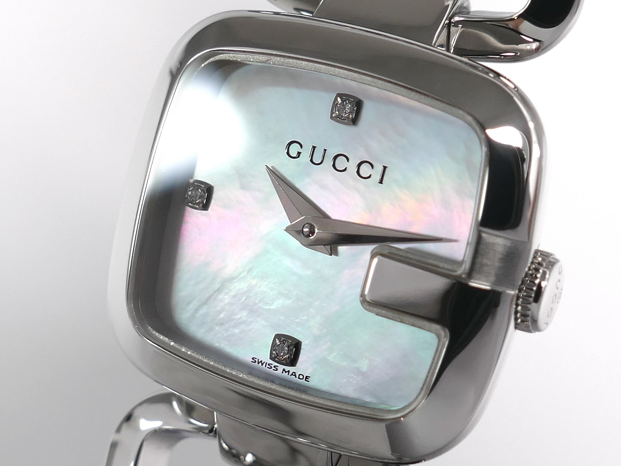 Gucci G 125.5 Iridescent Square Mother of Pearl dial