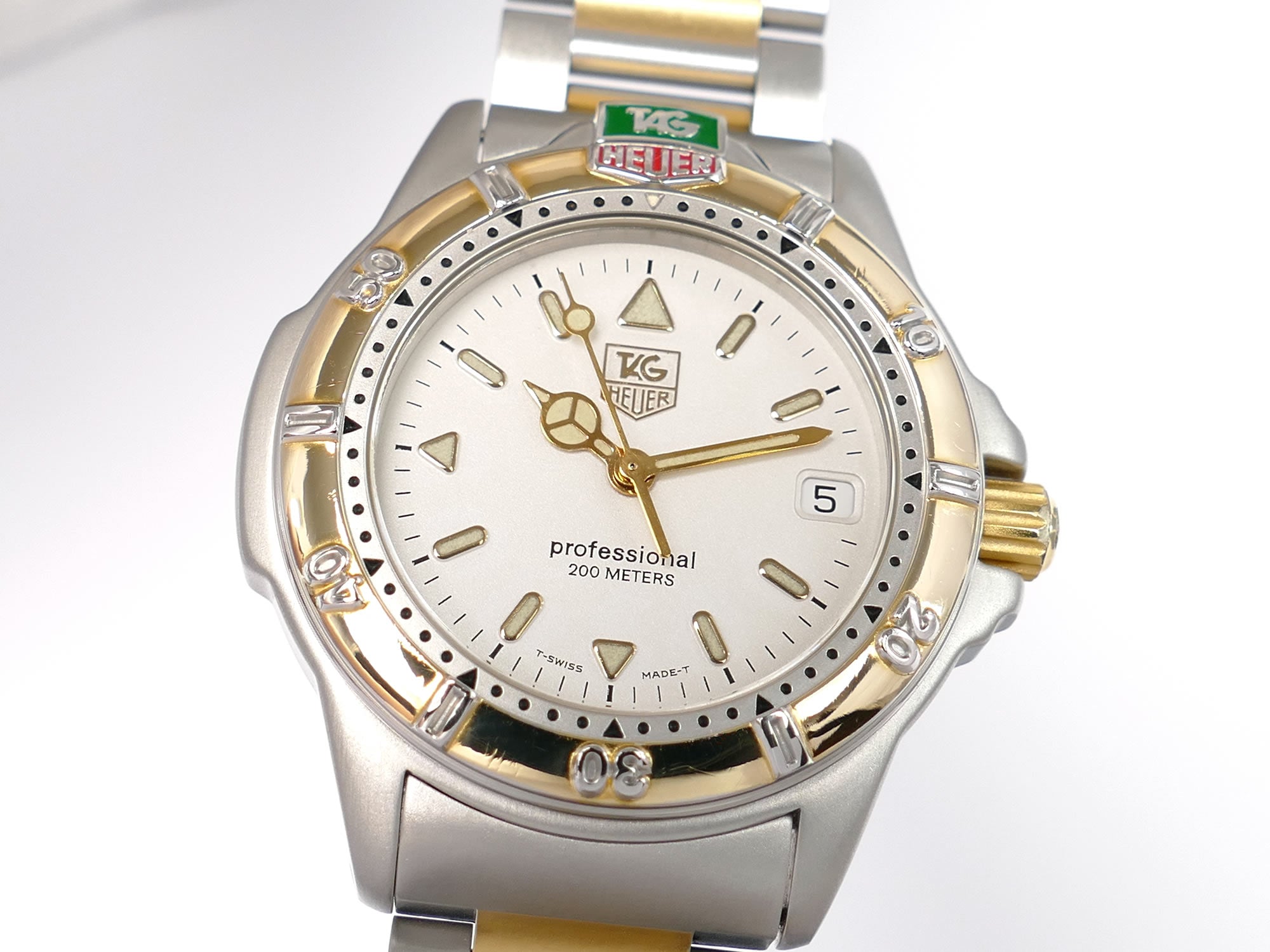 TAG Heuer 4000 WF1220-K0 Silver Dial with date