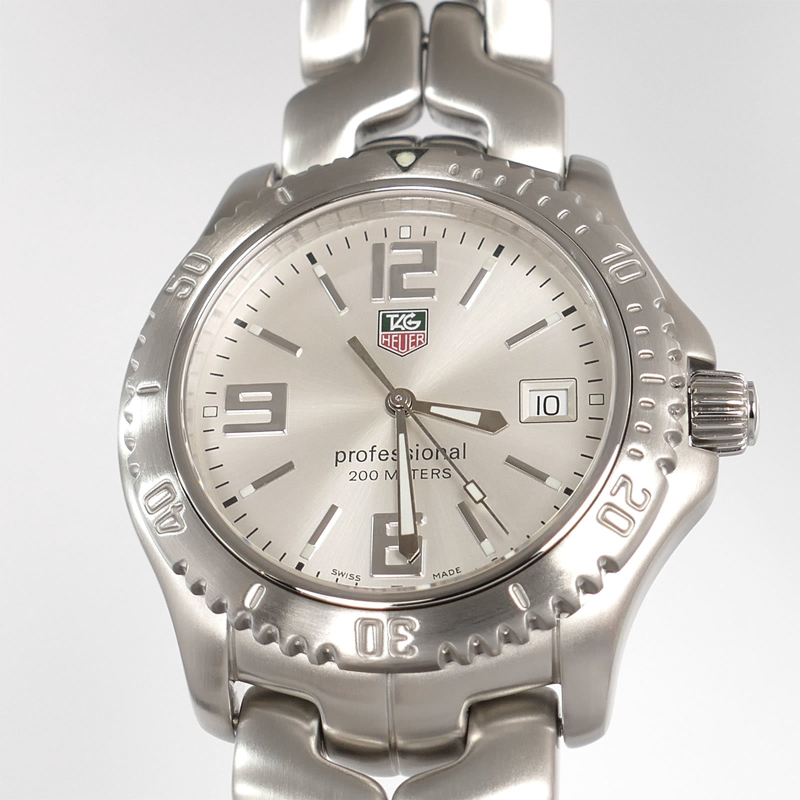 TAG Heuer Link Silver Sunburst Arabic Dial WT1112.BA0550