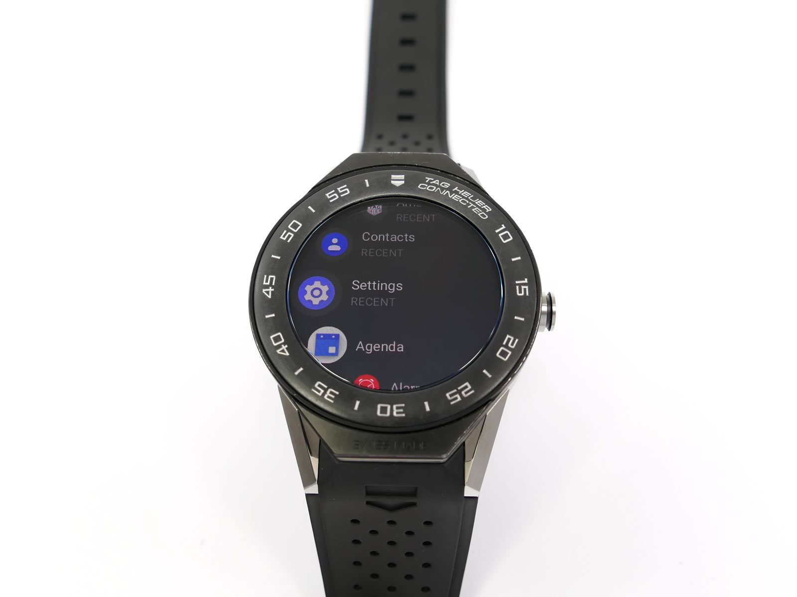 TAG Heuer Connected Modular 41 Titanium SBF818000.11FT8031 android OS