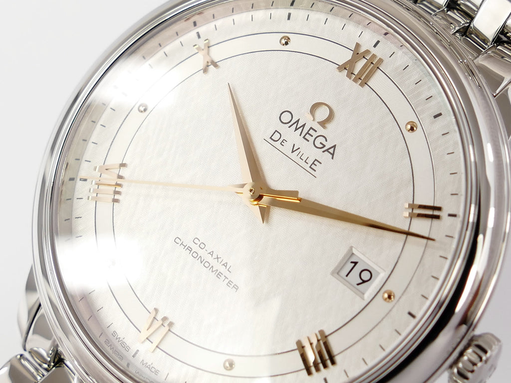 Omega De Ville Prestige Silk pattern dial 424.10.40.20.02.004