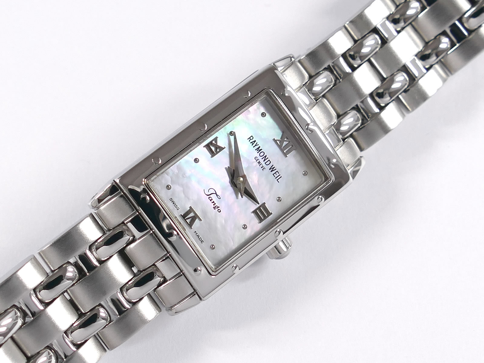 Raymond Weil Tango Iridescent Mother of Pearl Dial 5970 Roman Numeral markers