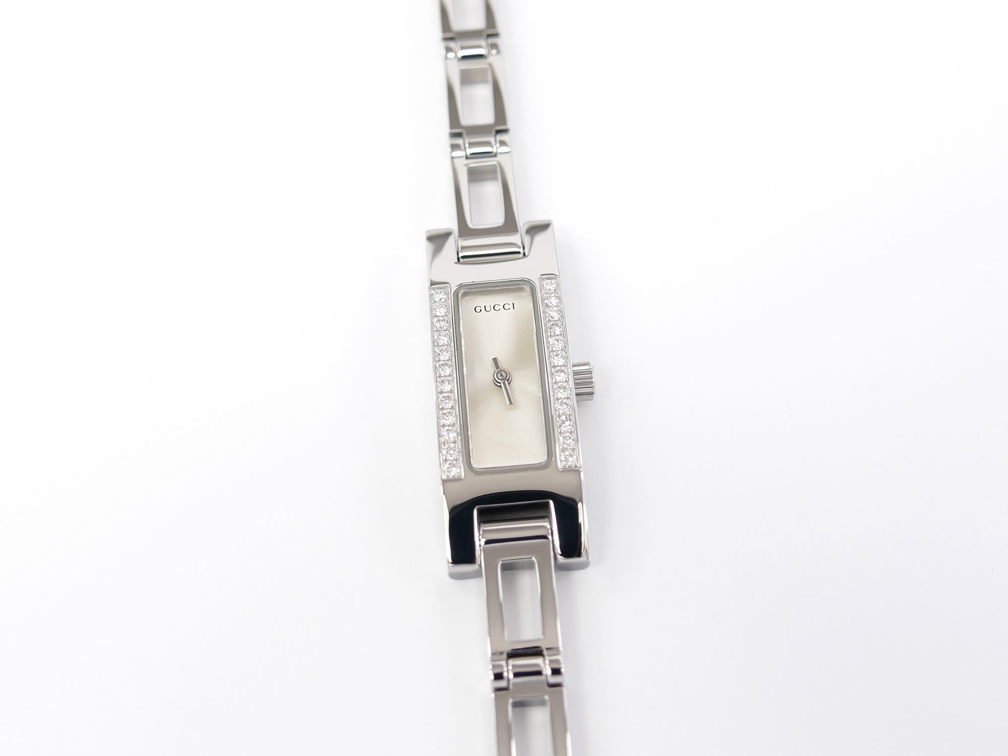 Gucci 3900L Silver Rectangular Sunburst Dial with 24 Diamonds