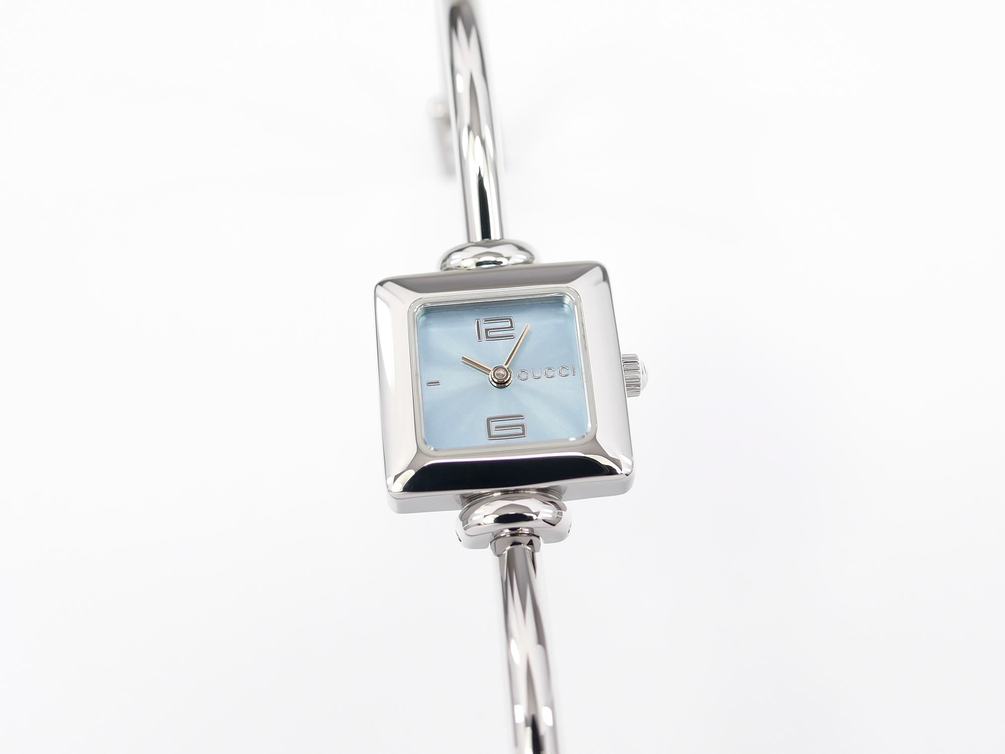 Gucci 1900L Blue Sunburst Dial