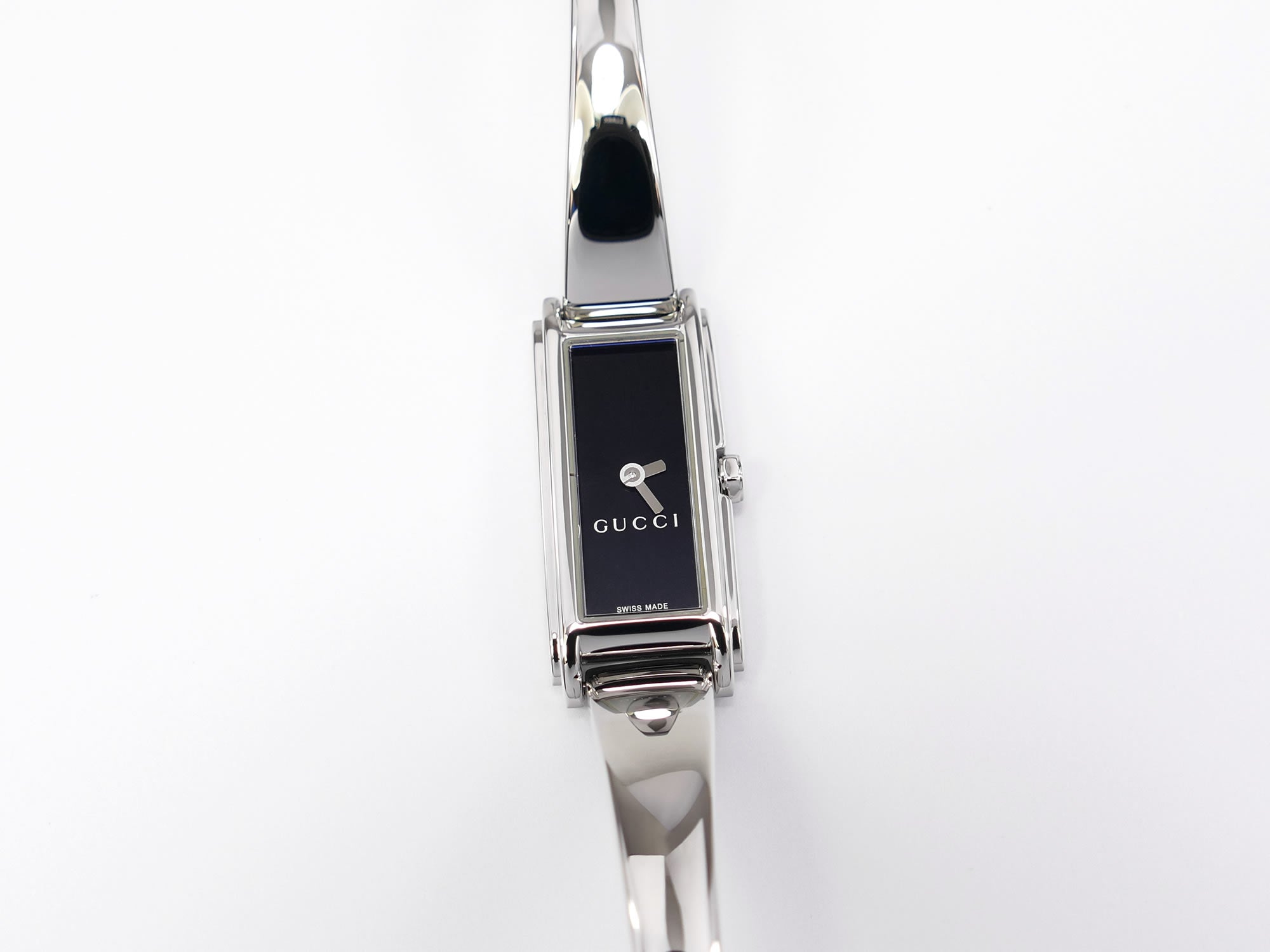 Gucci G-Line 109 Black Rectangular Dial