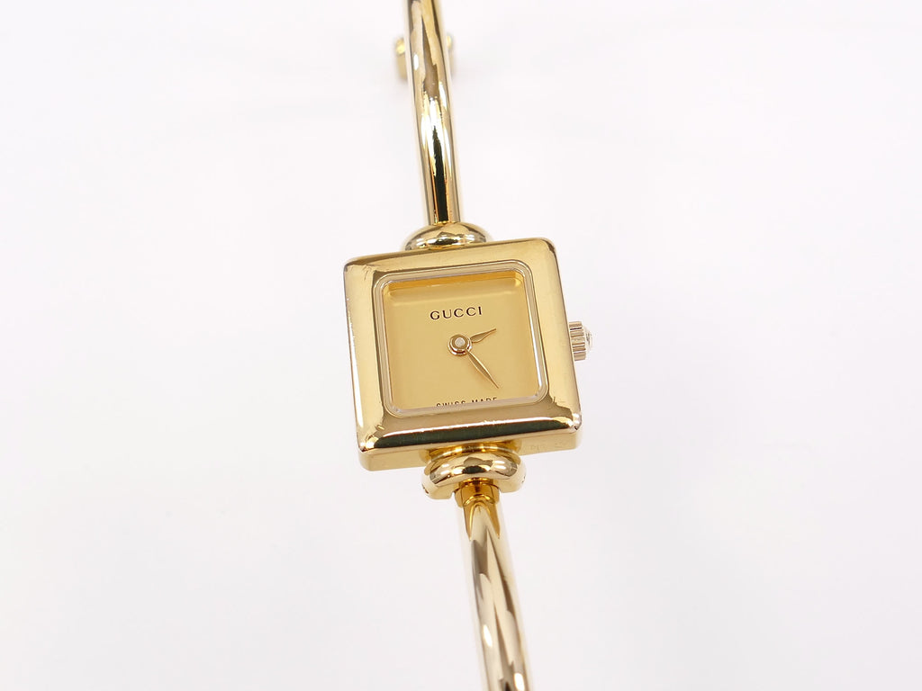 Gucci 1900L Champagne Square Dial 