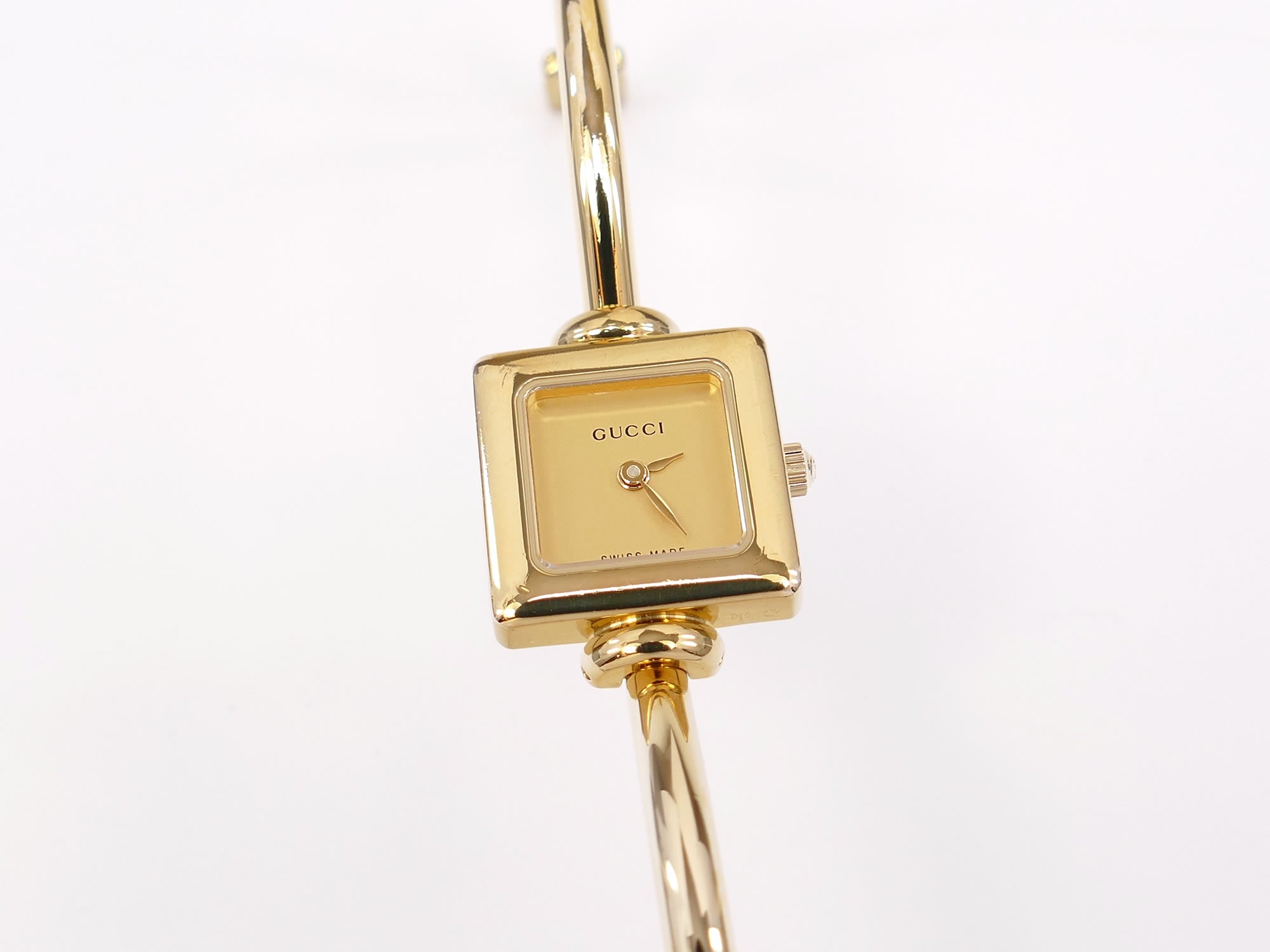 Gucci 1900L Champagne Square Dial 