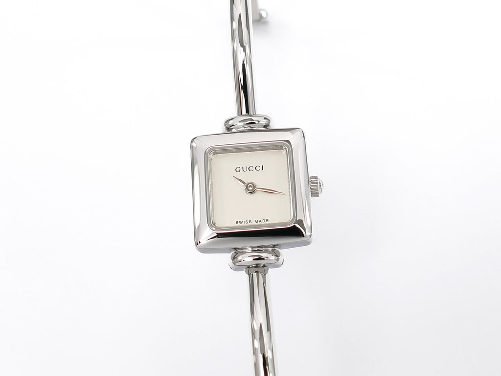 Gucci 1900L Silver Square Dial