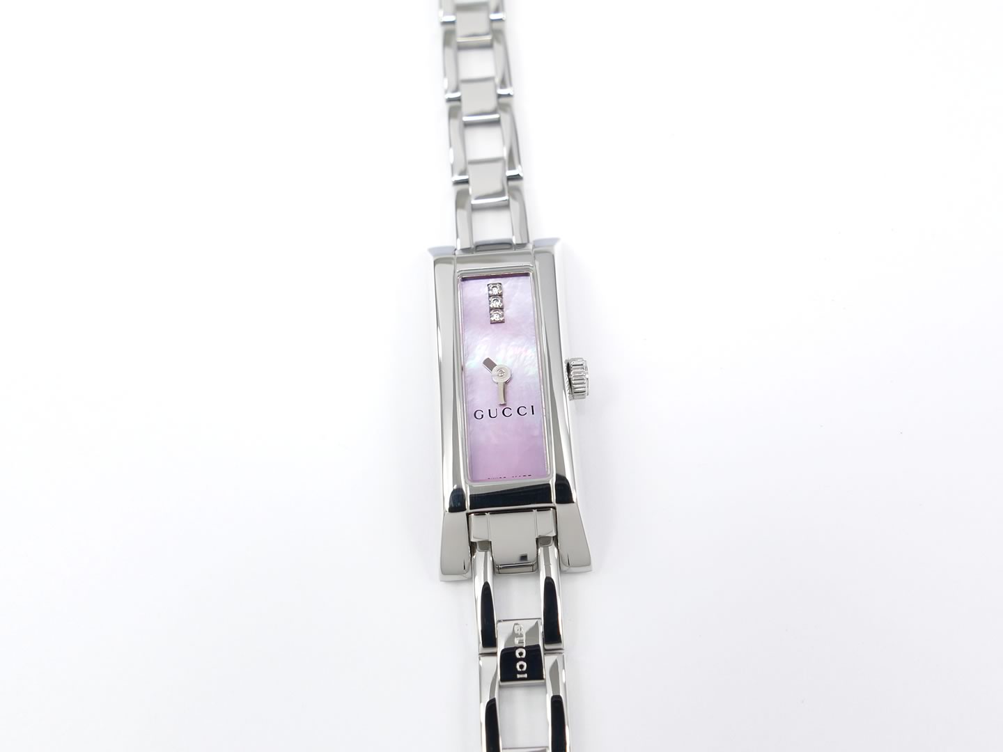 Gucci G-Link 110 Pink Mother of Pearl with 3 Diamonds YA110515