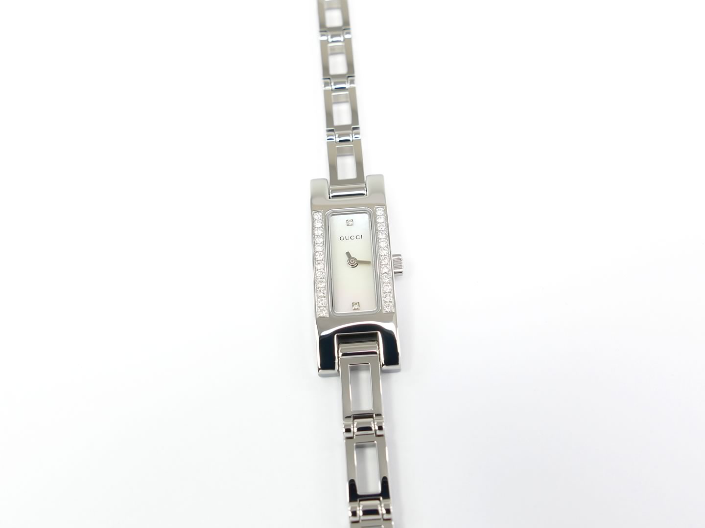 Gucci 3900L White Mother of Pearl Dial and 26 Diamonds