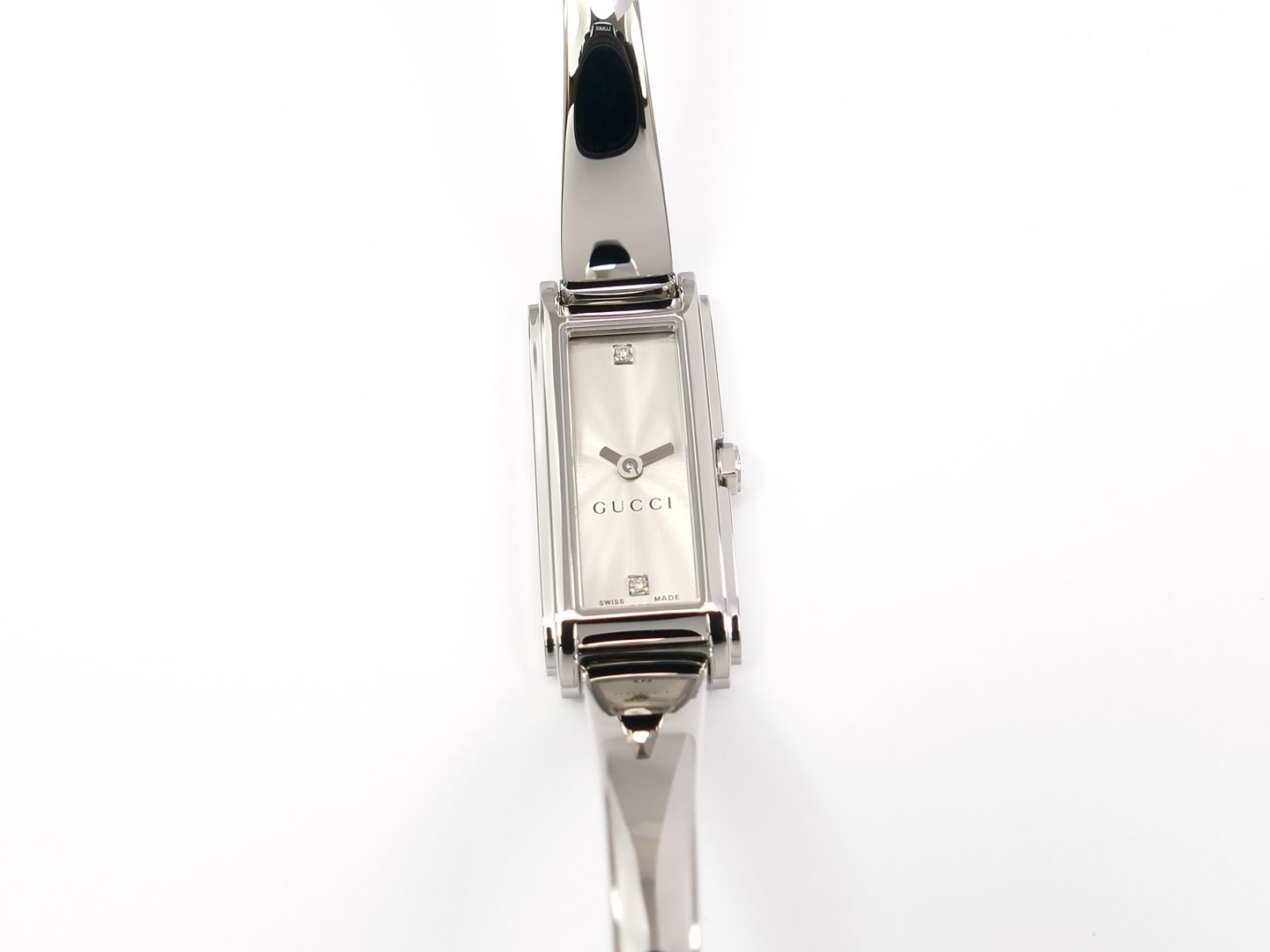 Gucci G-Line 109 Silver Sunburst Diamond Dial YA109519