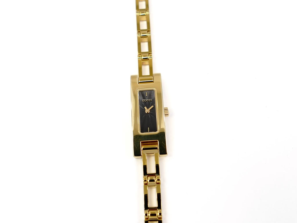 Gucci 3900L Black Dial on 18k Gold Bracelet