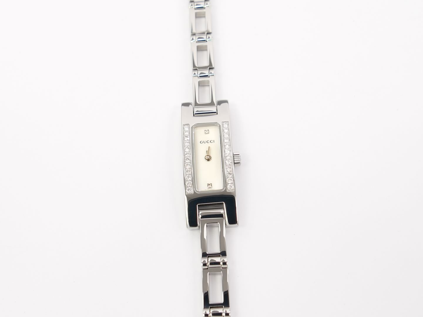 Gucci 3900L White Mother of Pearl Dial