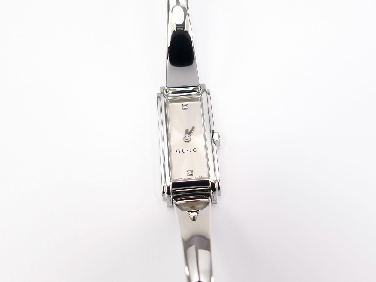 Gucci G-Line 109 Silver Dial with 2 Diamonds