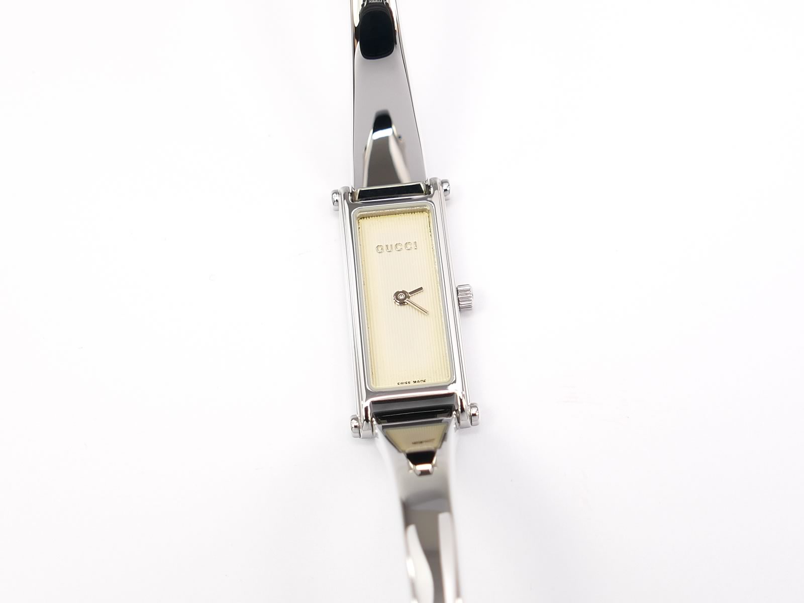 Gucci 1500L White Dial on Stainless Steel Bangle