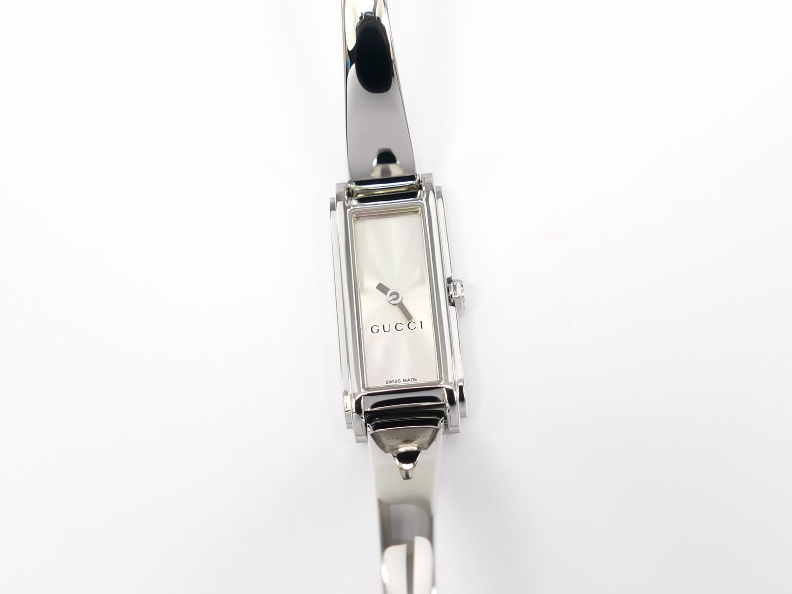 Gucci G-Line 109 Silver Sunburst Dial YA109523