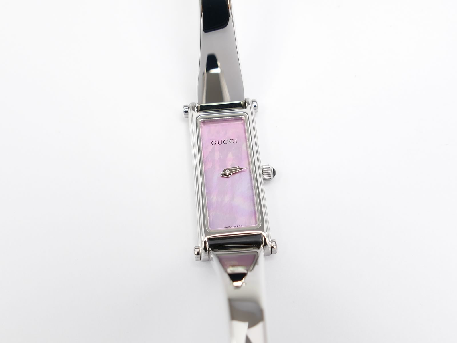 Gucci 1500L Pink Mother of Pearl Rectangular Dial
