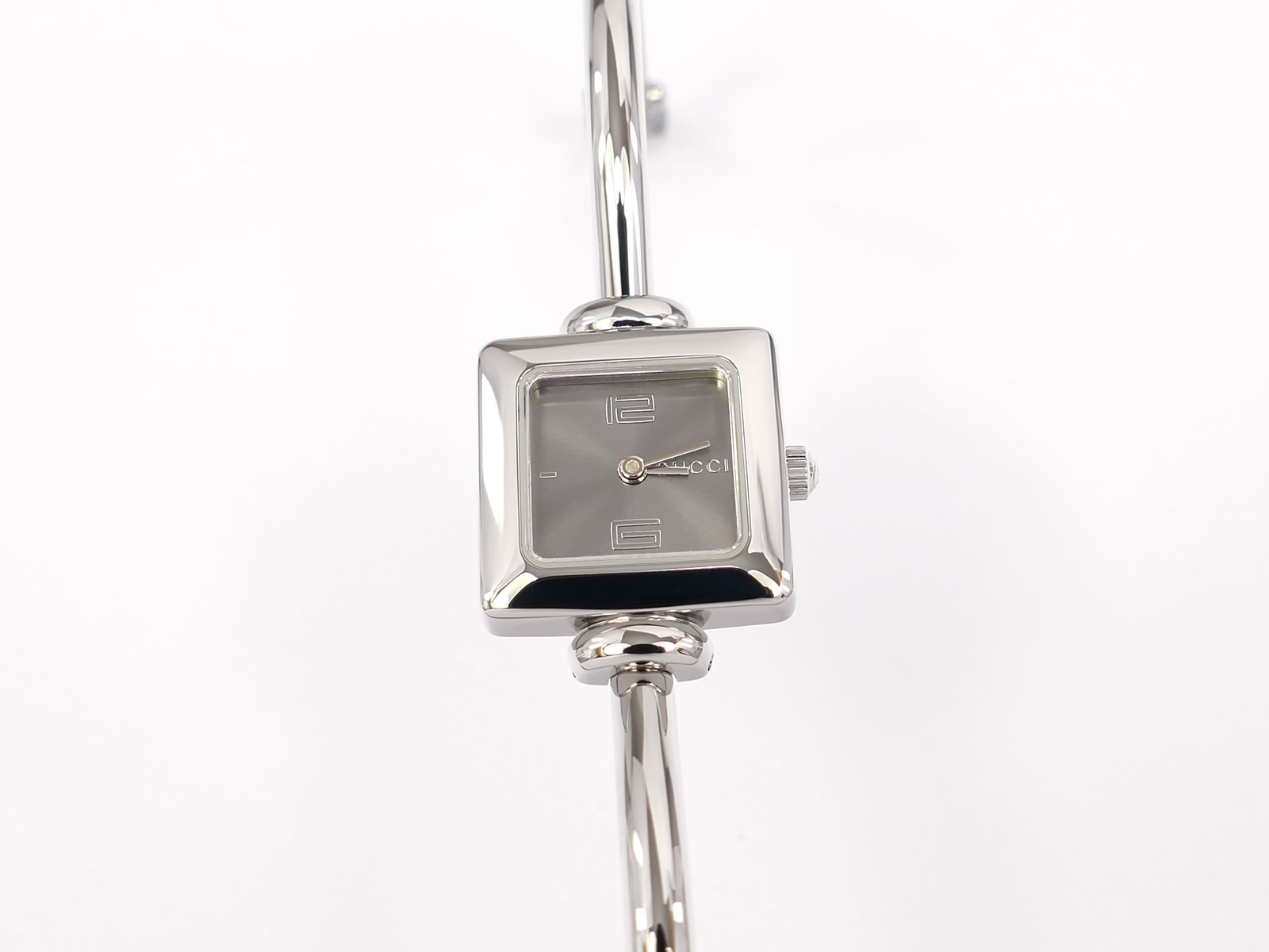 Gucci 1900L Grey Sunburst Dial
