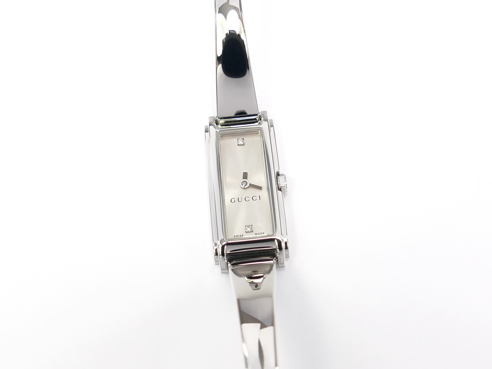 Gucci G-Line 109 Silver Dial with 2 Diamonds YA109519