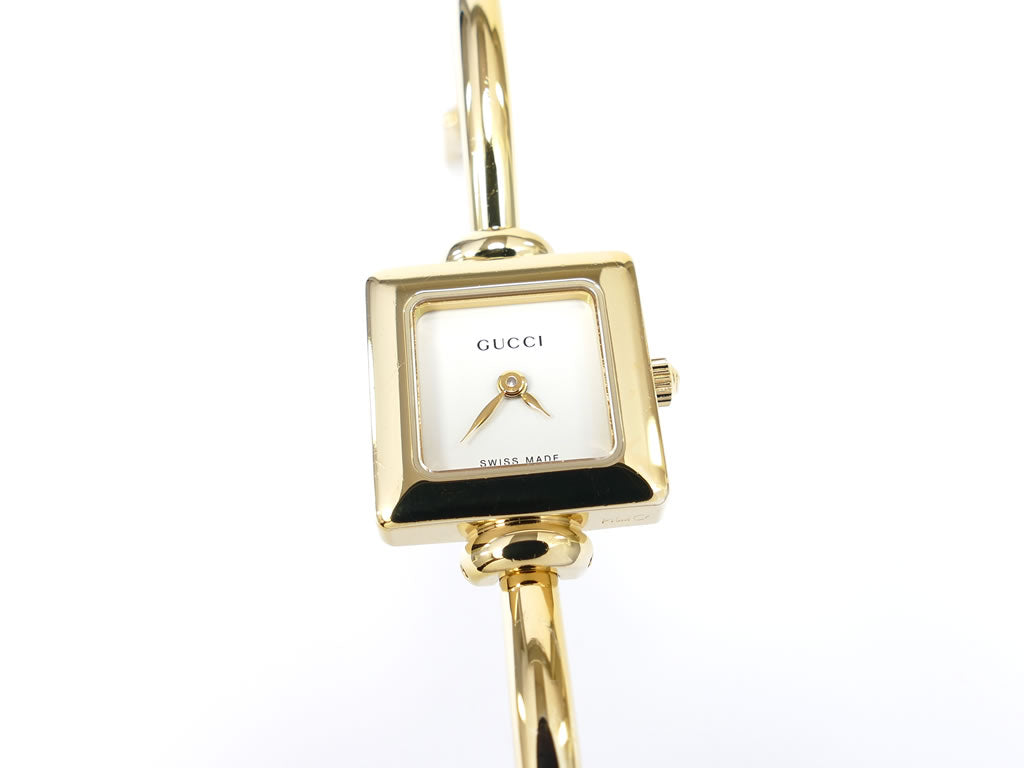 Gucci 1900L White Dial 18k Yellow Gold Plated Bangle Quartz Watch Square