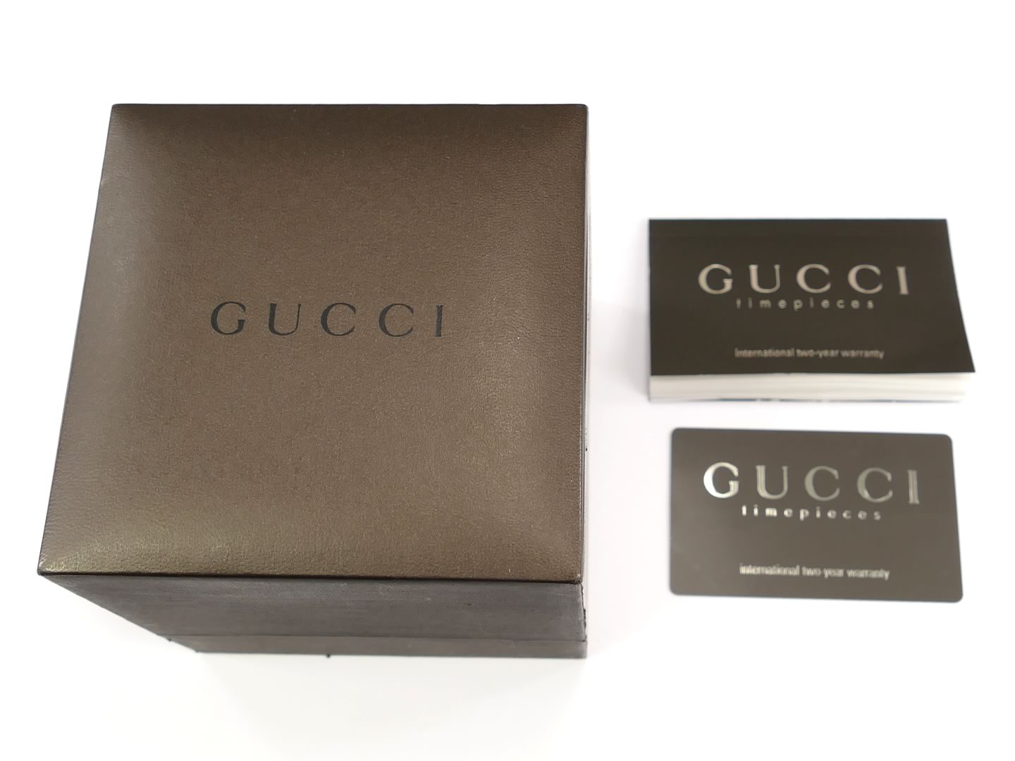 Gucci 1500L Champagne Dial Box and papers