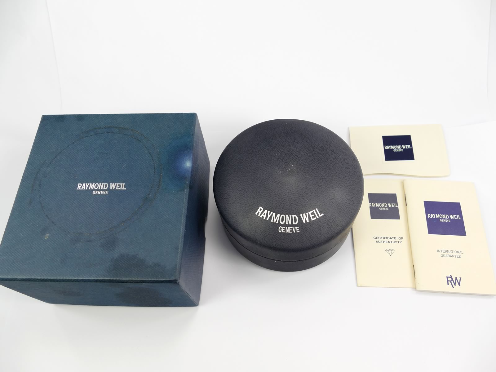 Raymond Weil 5875-ST-00986 box and papers
